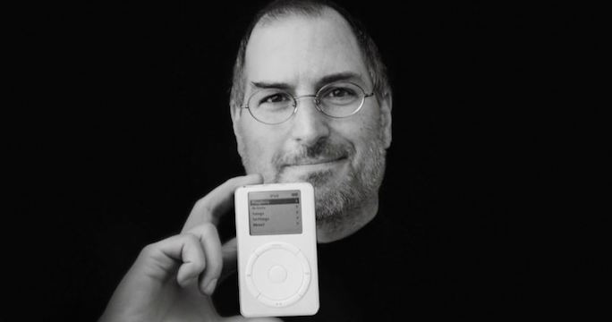 Steve-Jobs-With-First-iPod
