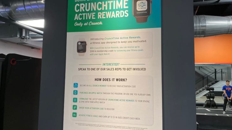 Crunch Fitness Apple Watch awards