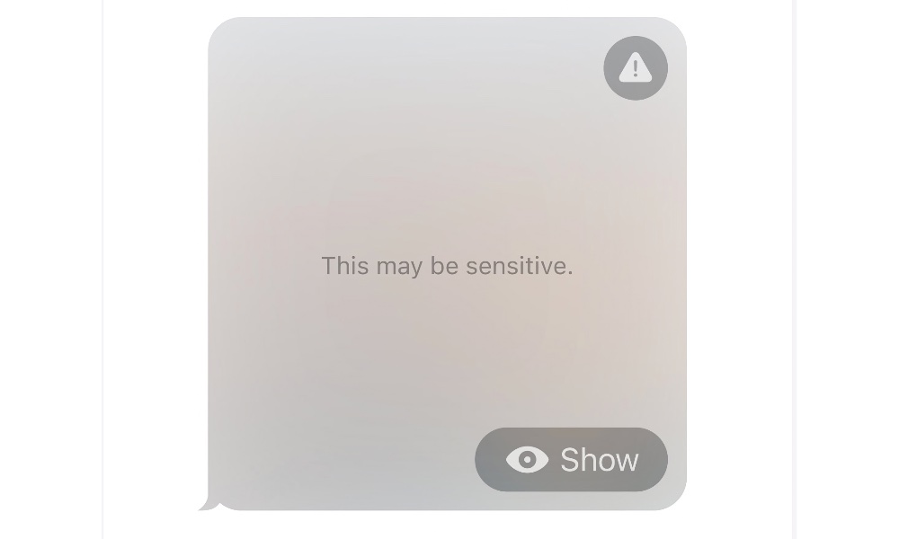 iOS 17 Blur Sensitive Photos