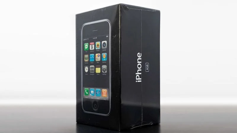 iPhone Sealed in Box Auction