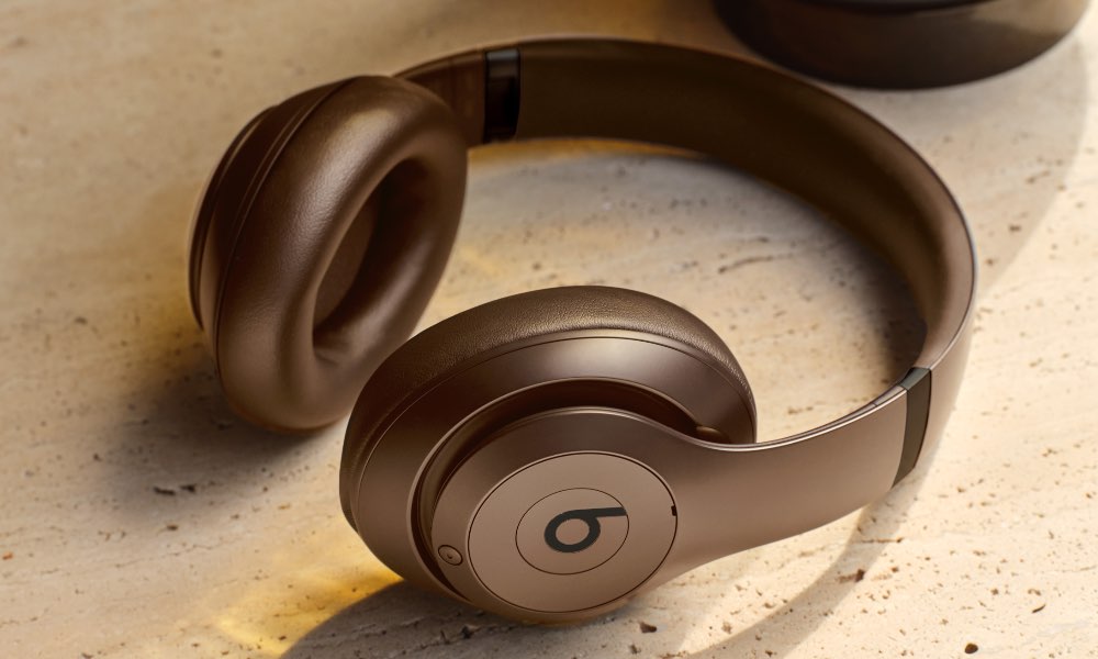 Move Over AirPods Max: The New Beats Studio Pro Have Arrived