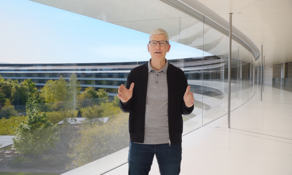 Apple Let Loose Tim Cook Apple Park