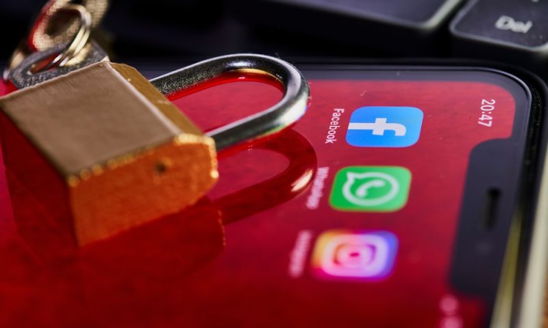 Most popular social media icons on the phone screen