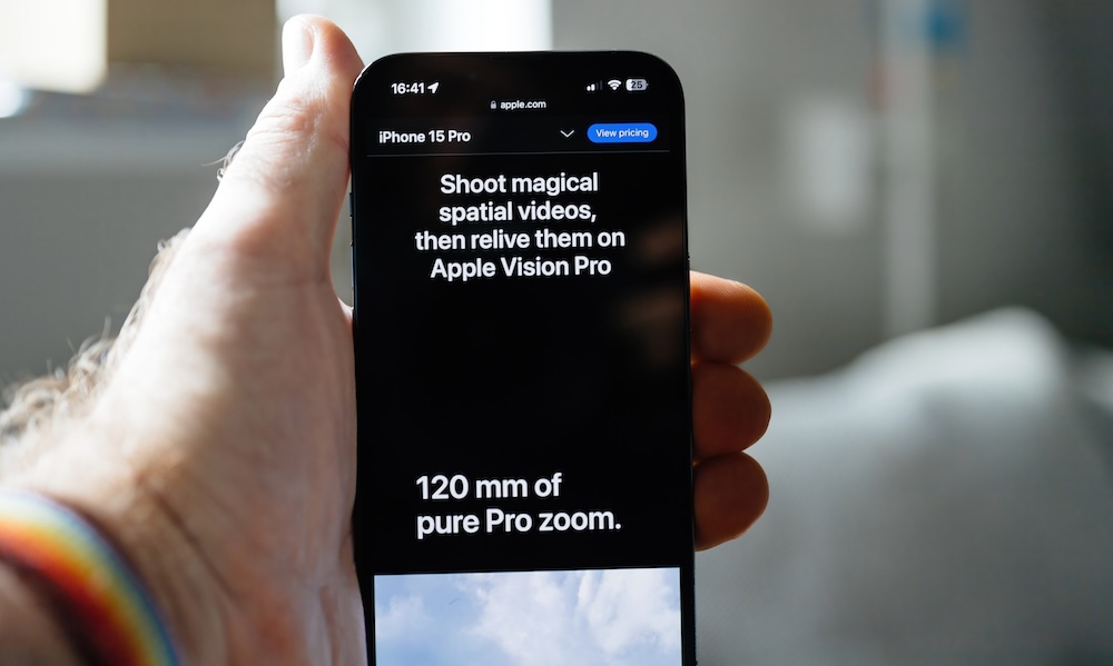 Apple.com Highlights 'Shoot Magical Spatial Videos' for iPhone 15 PRO