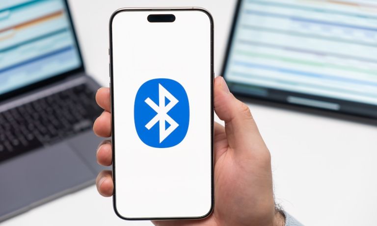Here's the Easiest Way to Manage Bluetooth in iOS 18