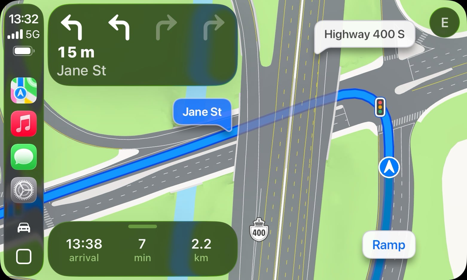 iOS 26 CarPlay Smart Display Zoom Maps routing