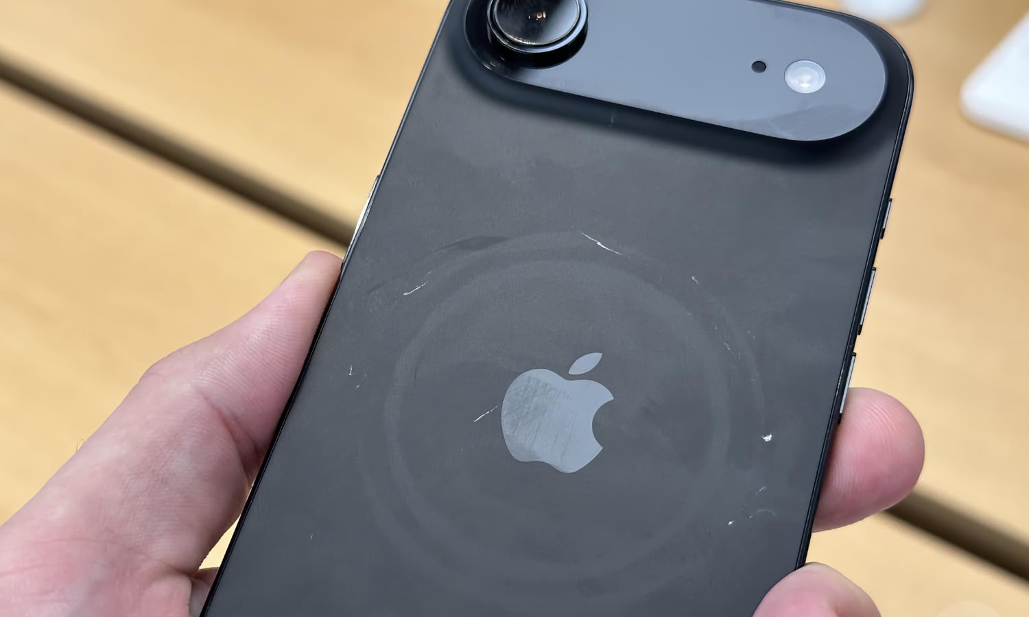 iPhone Air space black scuffs via consomac
