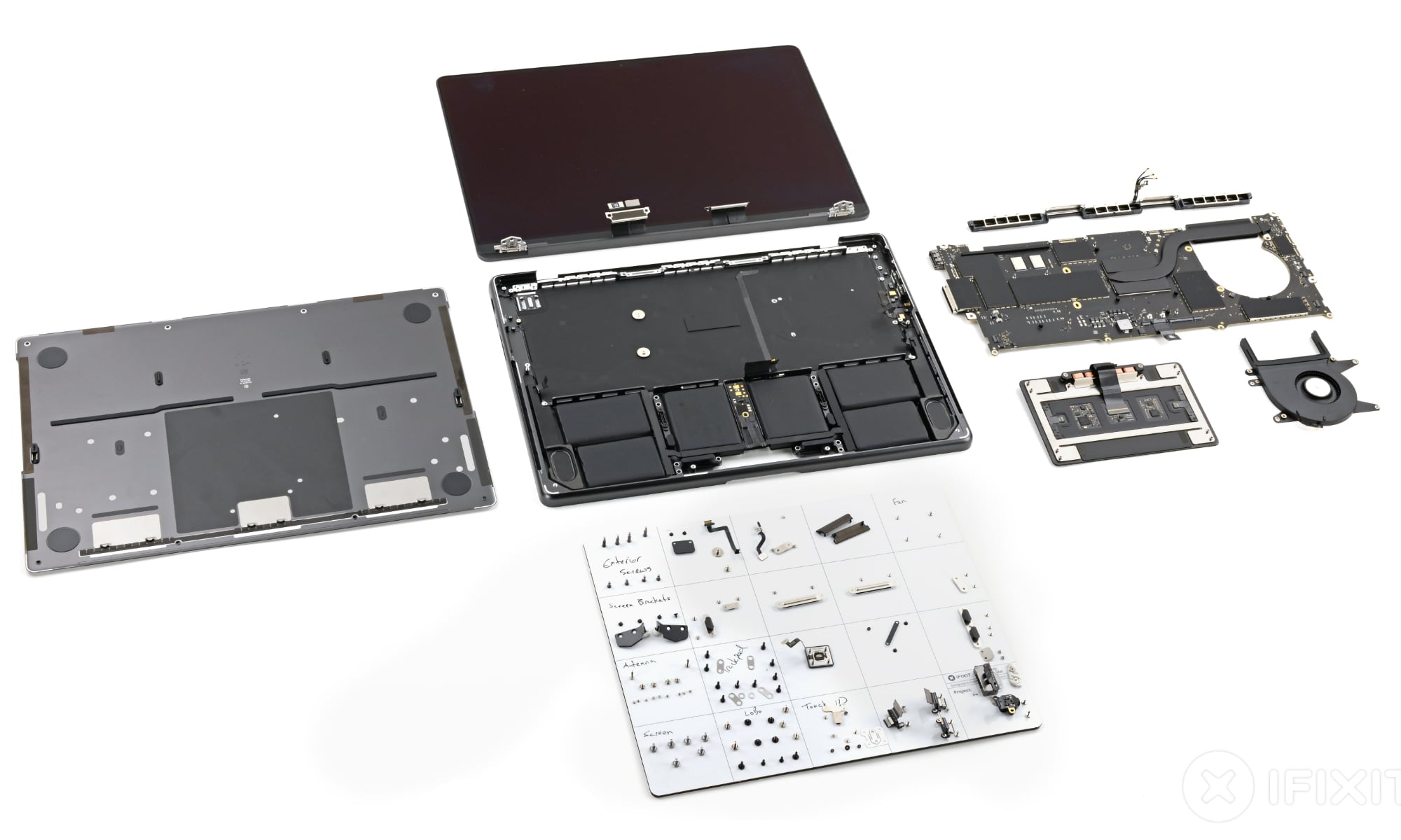 iFixit M5 MacBook Pro teardown 2