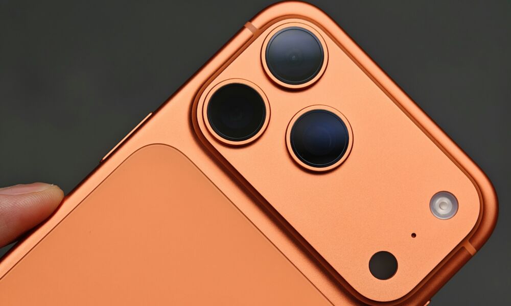 iPhone 17 Pro cosmic orange camera plateau bump