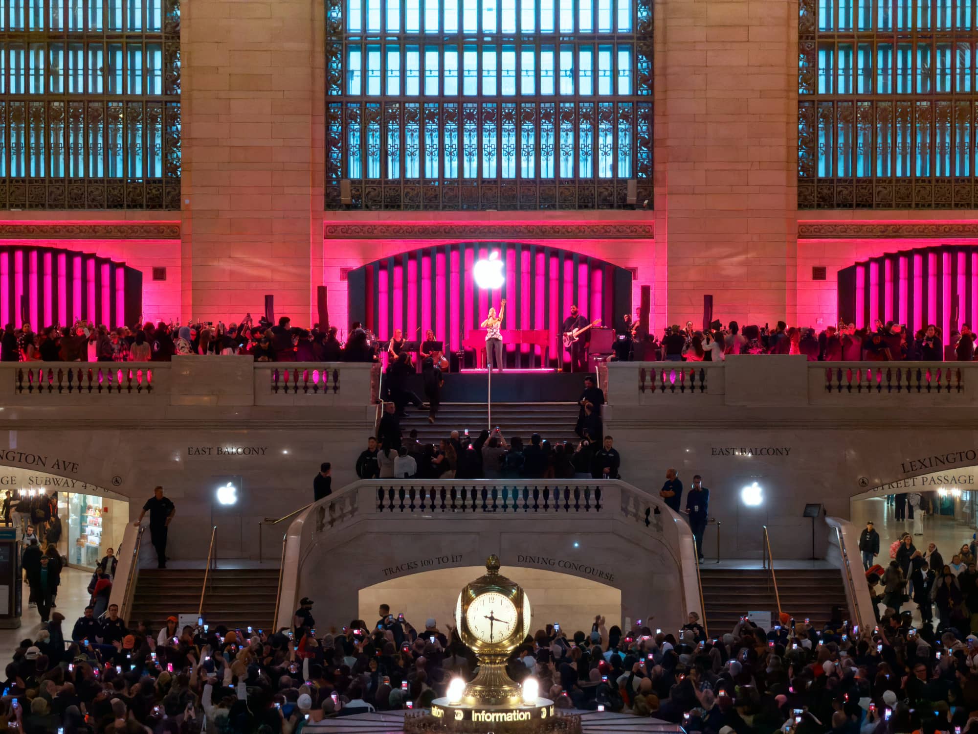 Crowds gathered at Grand Central Terminal for the Alicia Keys 50th Anniversary Concert.