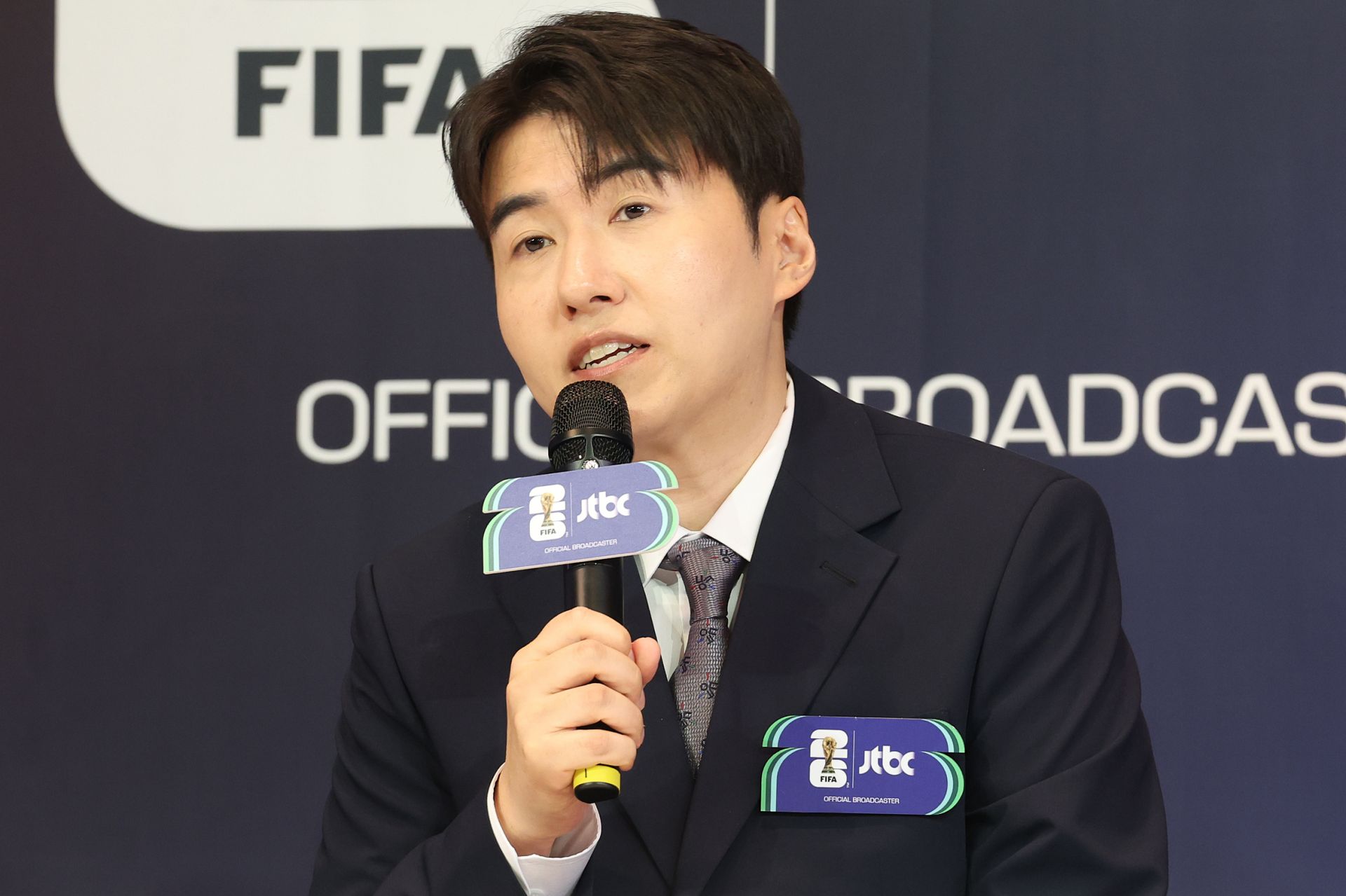 JTBC analyst Kim Hwan