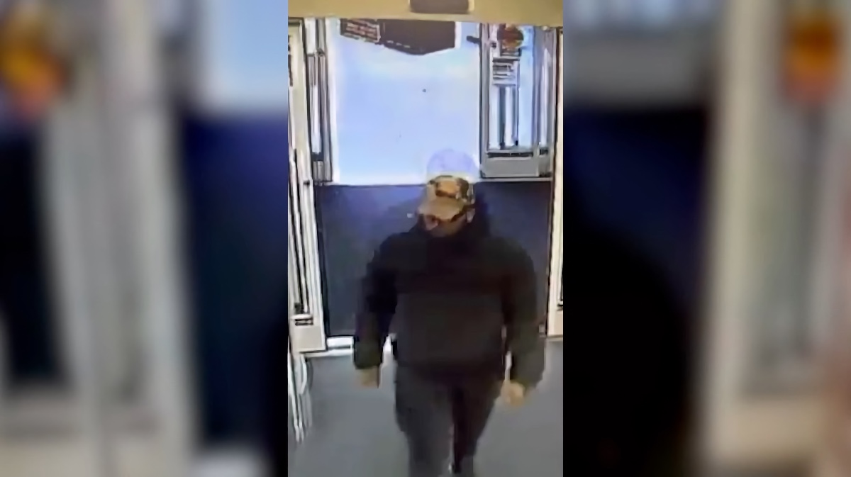 NJ CVS iPhone theft