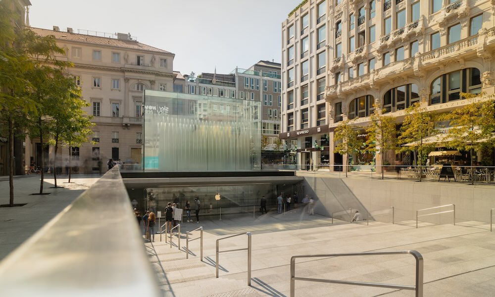 Apple Store in Milan city center, Italy.