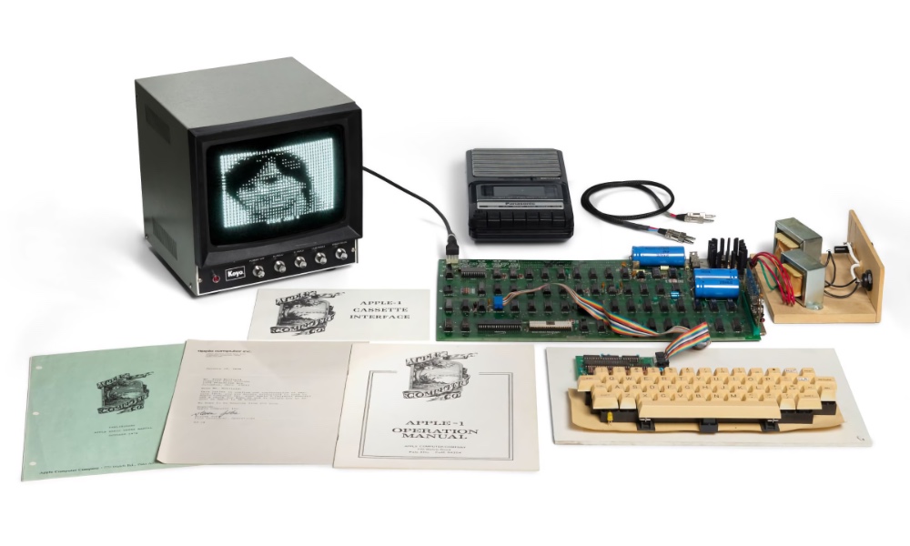 hatfield apple 1 auction