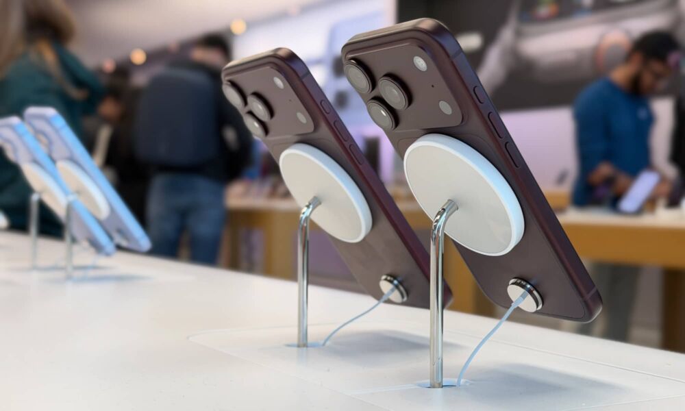 iPhone 18 Pro on display at an Apple Store.