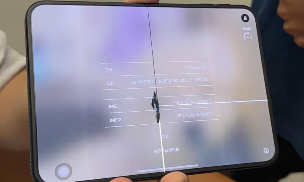 iPhone Duo screen crack