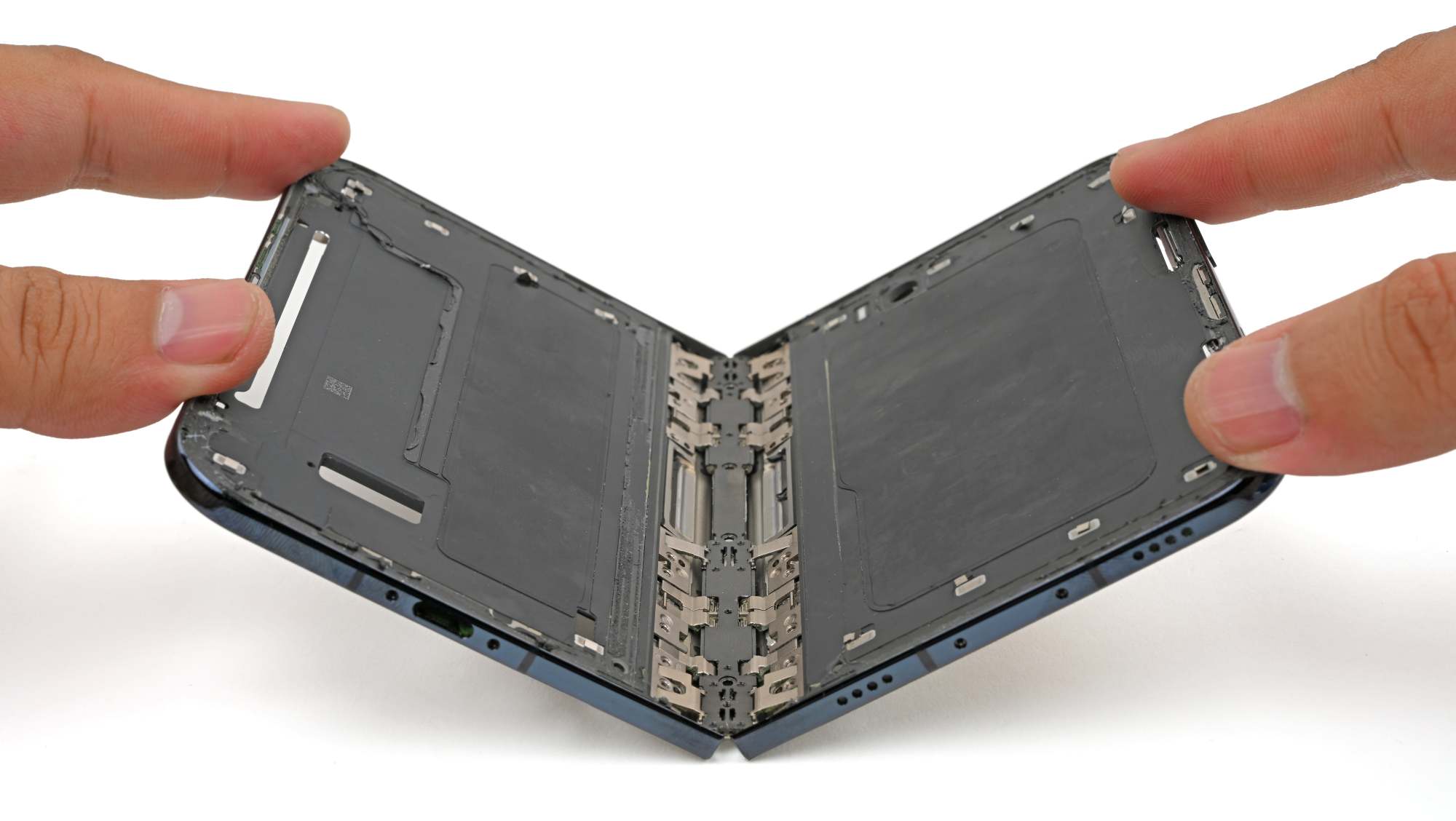 iPhone Duo teardown metal joints